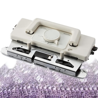 Silver 580 lace carriage