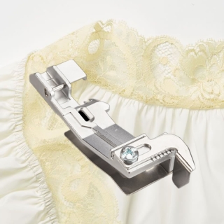 Bernette overlocker gathering foot